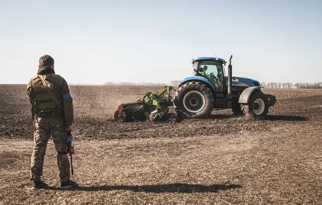 АГРАРІЯМ ПРОПОНУЮТЬ БРОНЮВАННЯ НА РІК