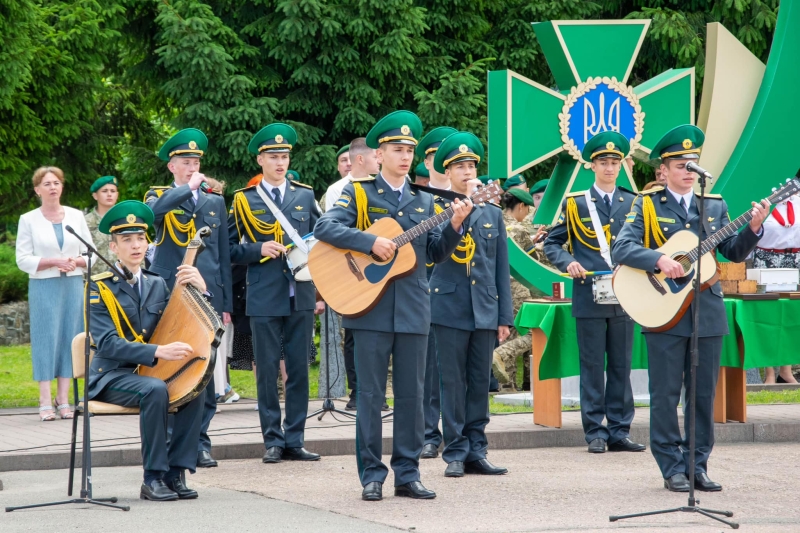 У Хмельницькому відбувся другий випуск ліцеїстів-прикордонників