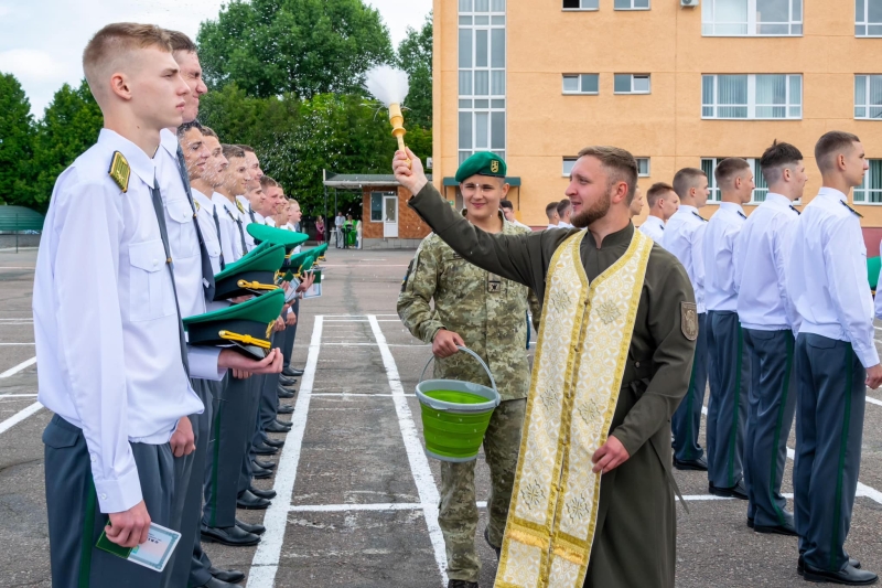 У Хмельницькому відбувся другий випуск ліцеїстів-прикордонників