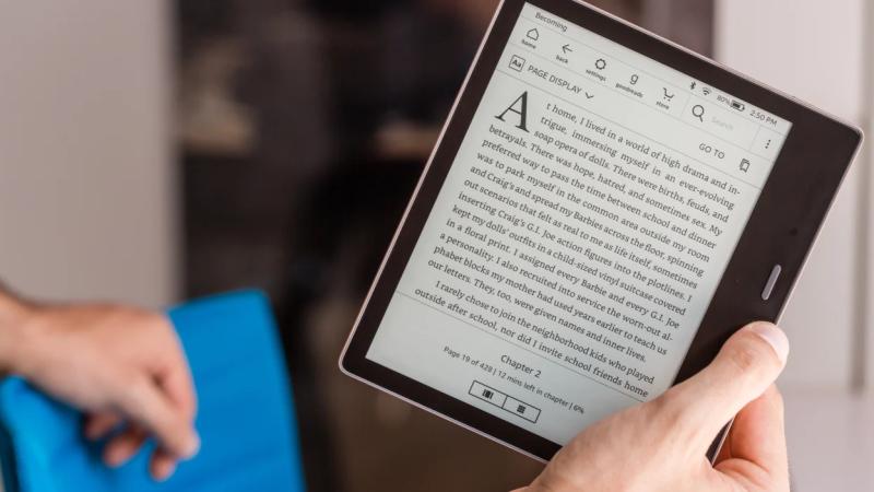 RIP, Kindle Oasis: Amazon згортає виробництво «читалок» із фізичними кнопками