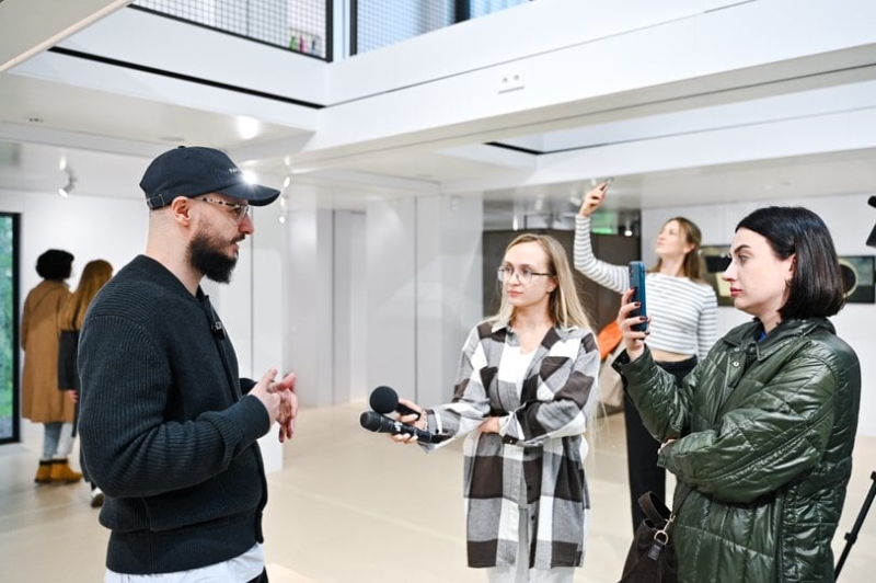 У Львові відкриють благодійну виставку всесвітньо відомого австрійського дизайнера